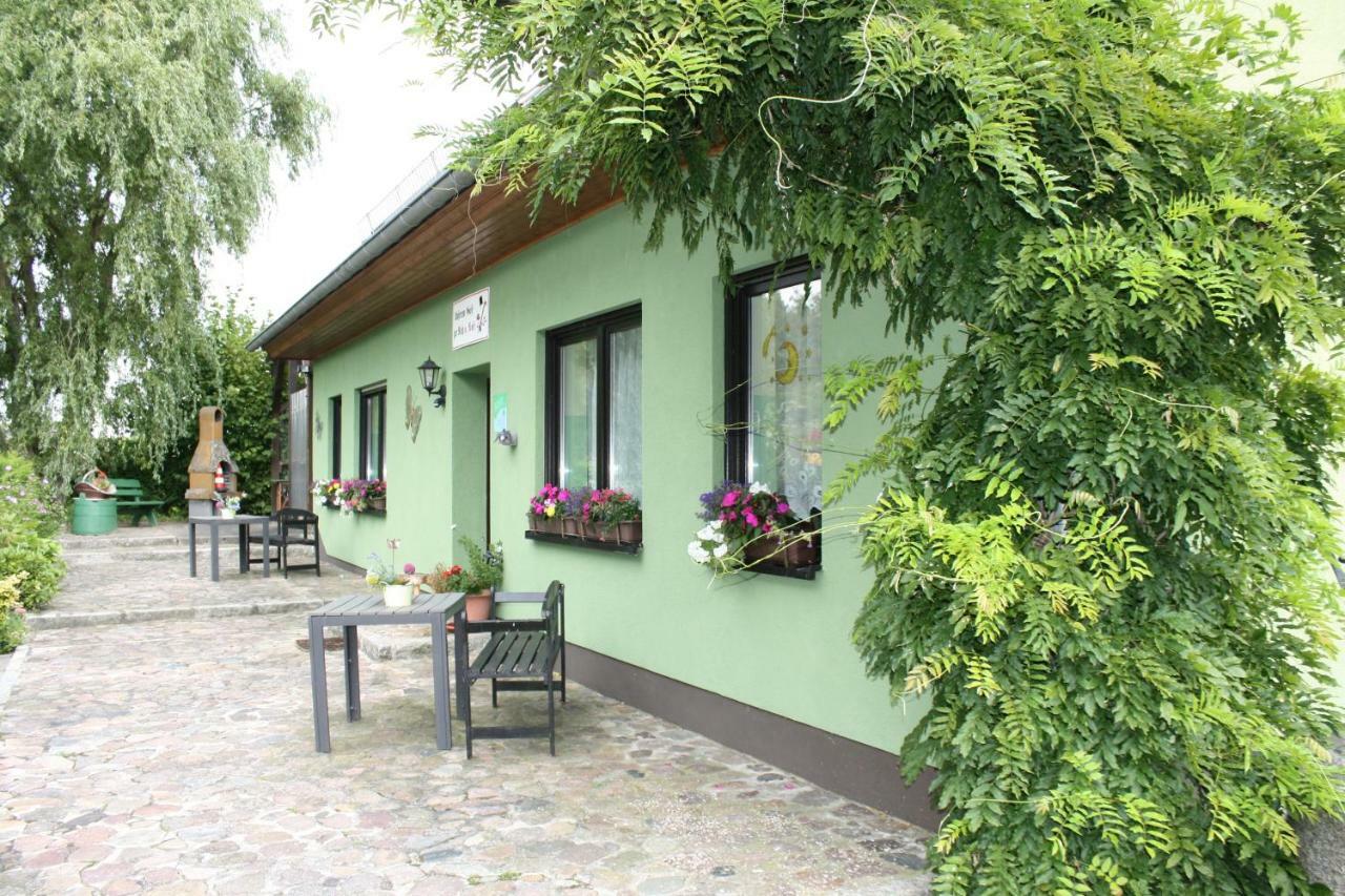 Landpension Zum Schweizerberg Neugrimnitz Exterior foto